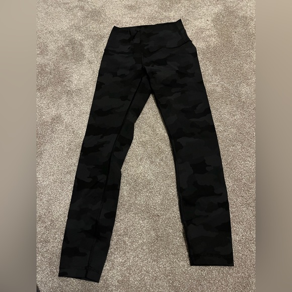 Lululemon 25” Wunder Under dark camo leggings - Picture 1 of 3